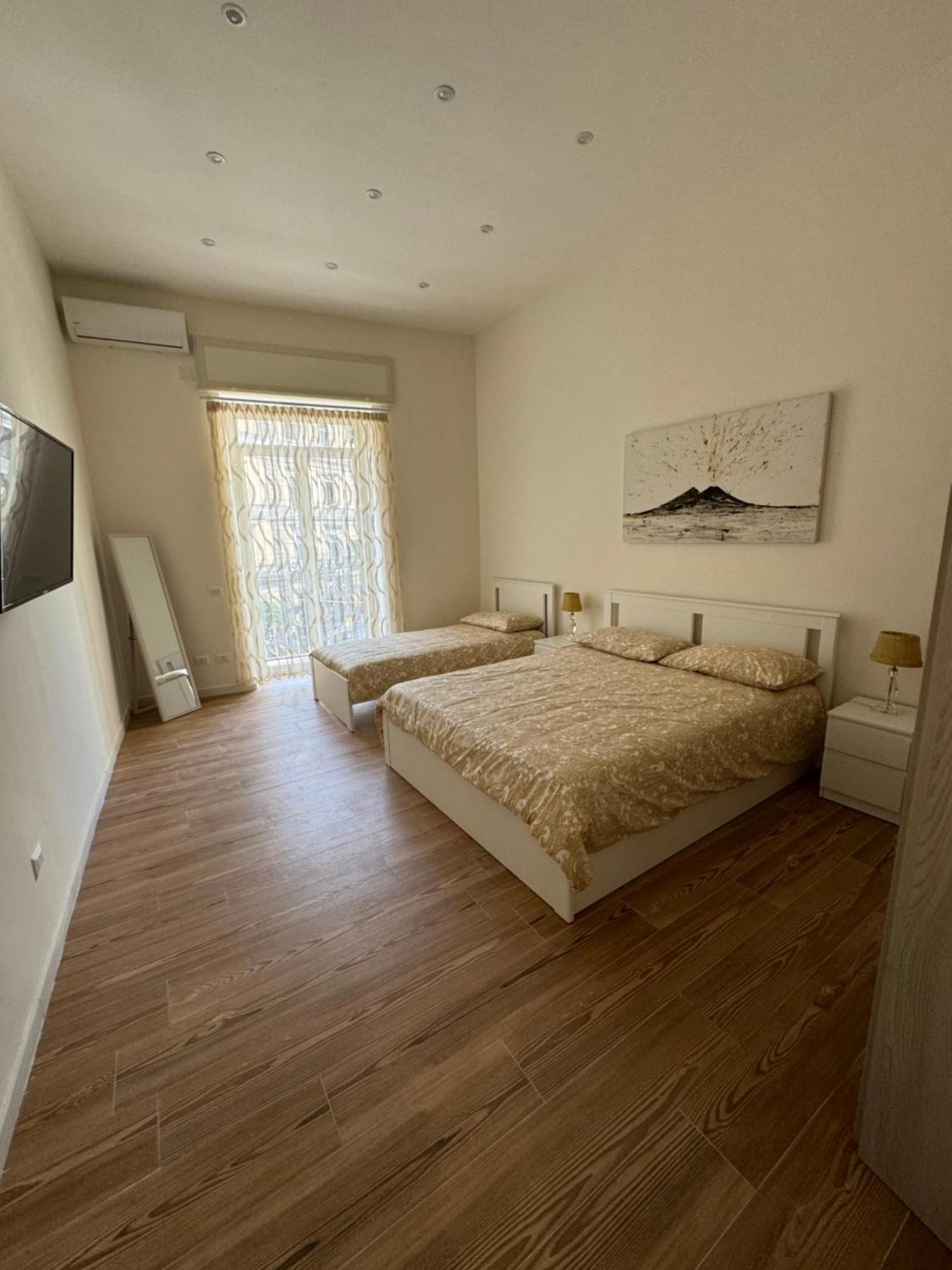 La Dimora Di Cinzia Apartman Nápoly Kültér fotó